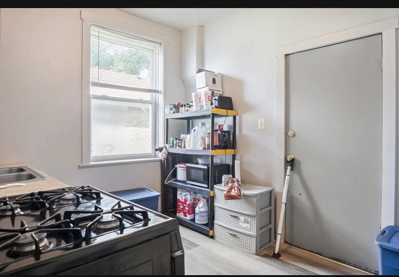 2 bed, 850 sqft, $1,250 — Photo 2