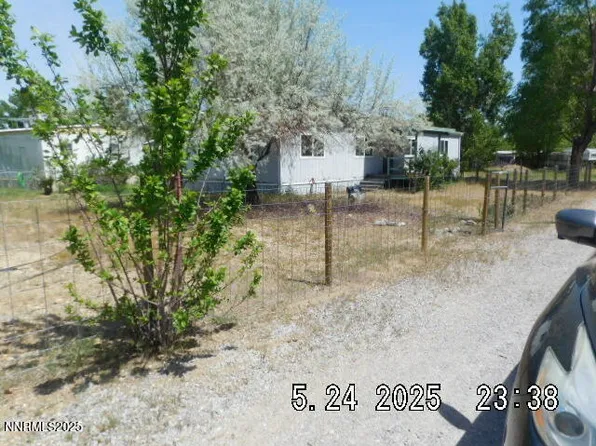 9390 Fleetwood Dr, Reno, NV 89506