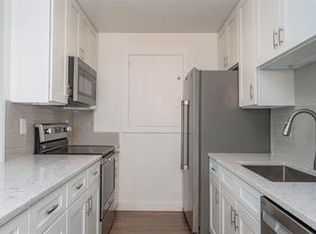 1203 Centaur Cir #1-B-1, Lafayette, CO 80026