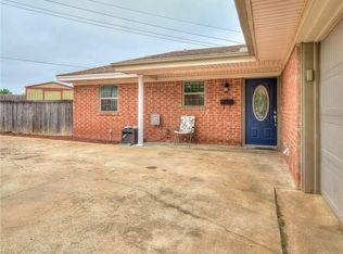 22 Ridgecrest Dr, Chickasha, OK 73018