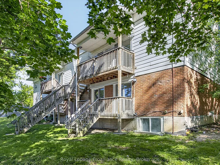 171 Hazlitt St #1 — Photo 18