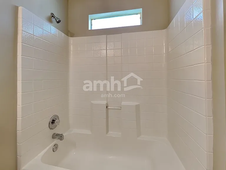 840 Mackenzie Circle St — Photo 16
