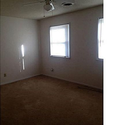3rd image of 290 Kelly St #290
