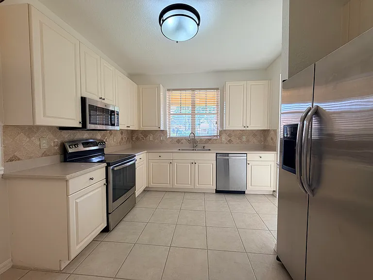 5772 NW 119th Dr — Photo 13
