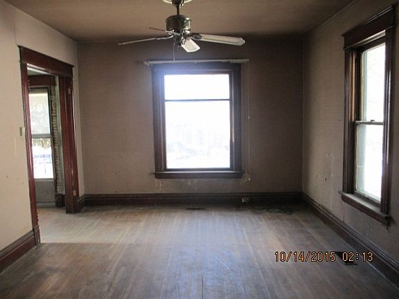 2nd image of 2018 N Normandie St