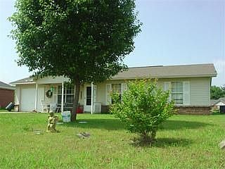 1st image of 400 Hilltop Dr