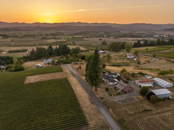 7601 NE Blackburn Rd, Yamhill, OR 97148
