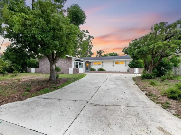 1900 Stanton Ave, Largo, FL 33770
