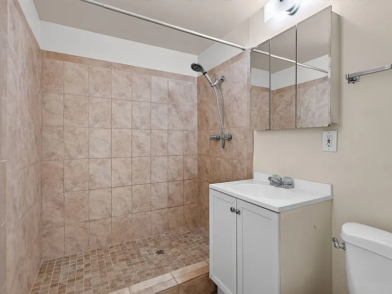 4005 Haverford Ave — Photo 16