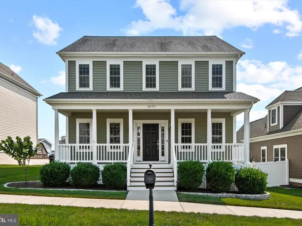 6654 Sacagawea St, Ruther Glen, VA 22546