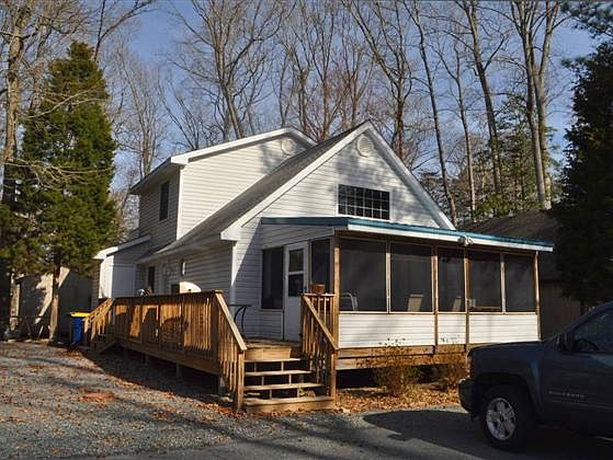 1st image of 32731 Bridgeway Dr E