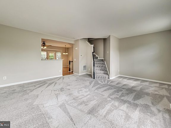 5th image of 1238 Corbett Pl