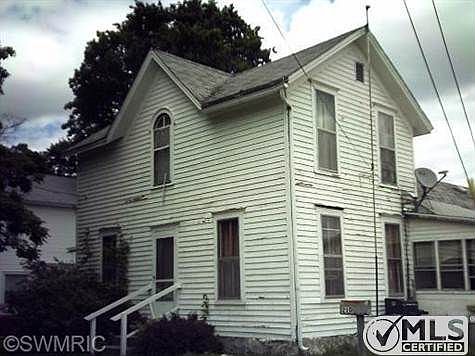 2nd image of 210 N Sophia St
