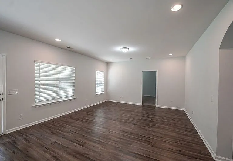 3556 Castleoak Dr — Photo 13