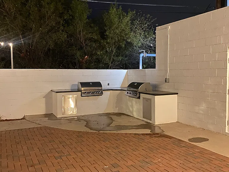 Bistro Patio/BBQ