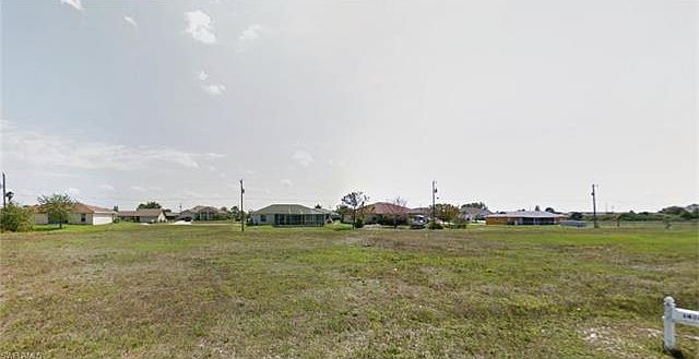 2nd image of 1819 NE 17th Pl