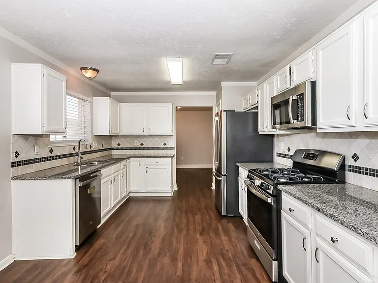 19411 Winding Branch Dr — Photo 6