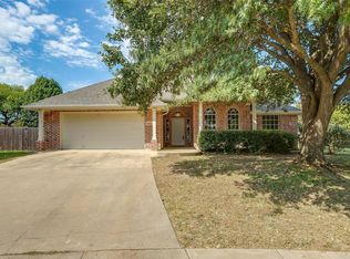 490 Wood Duck Ct, Burleson, TX 76028