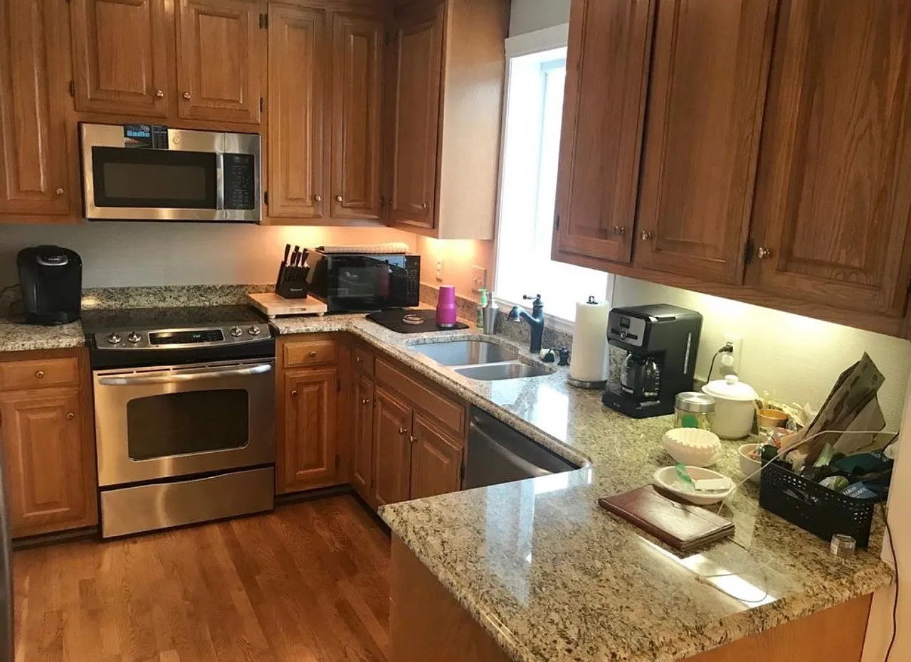 2 bed, 1344 sqft, $2,350 — Photo 4
