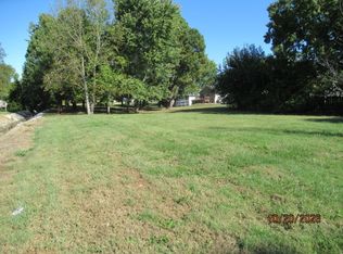 E Boulevard St, Marion, IL 62959