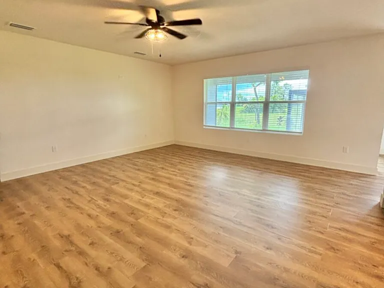 2509 NW 27th Pl — Photo 14