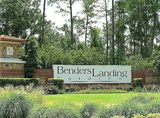 27545 Hunter Creek Ct, Spring, TX 77386