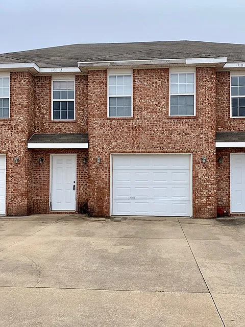 4100 SW Shadowrock Pl #3