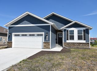 1567 72nd Ave S, Fargo, ND