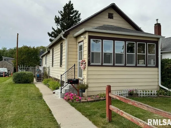 725 4th Ave S, Clinton, IA 52732