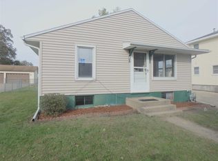 212 Bastogne Ave, Mishawaka, IN 46545