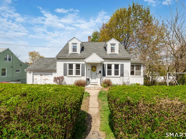 15 Nixon Avenue, Naugatuck, CT 06770