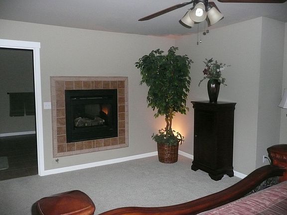 5th image of 24409 184th Ct SE