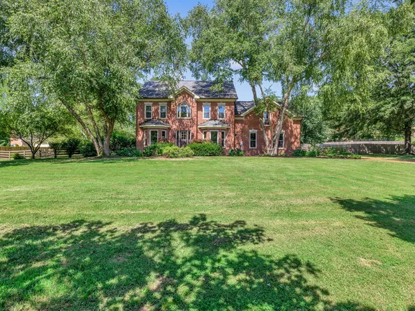 5070 Saddleview Dr, Franklin, TN 37067