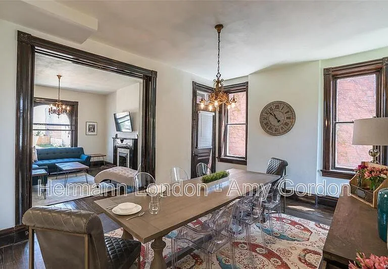 3922 Castleman Ave — Photo 7