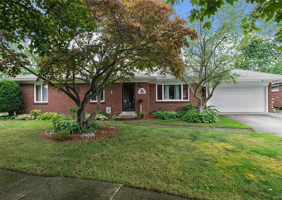 1st image of 181 Aurora Dr