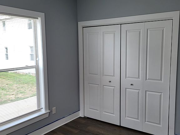 4th image of 442 Clover Ct NW #1