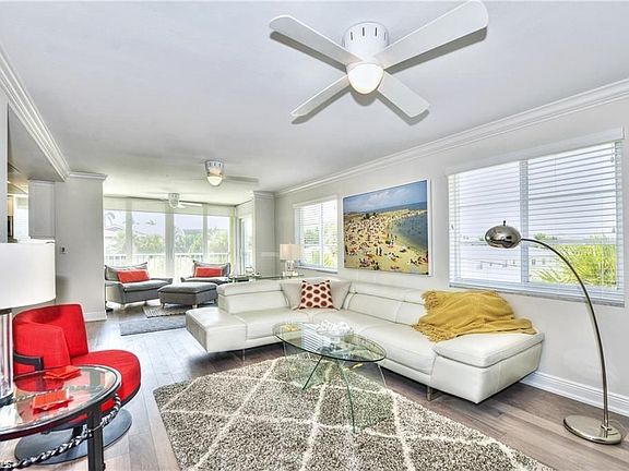 2nd image of 900 8th Ave S APT 301
