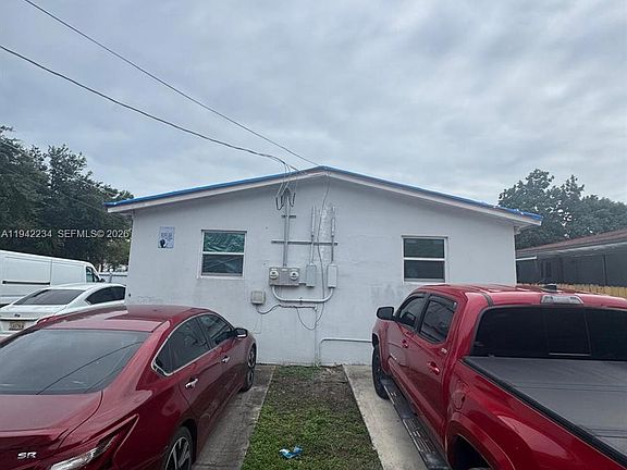2nd image of 5752 NW 1st Ave
