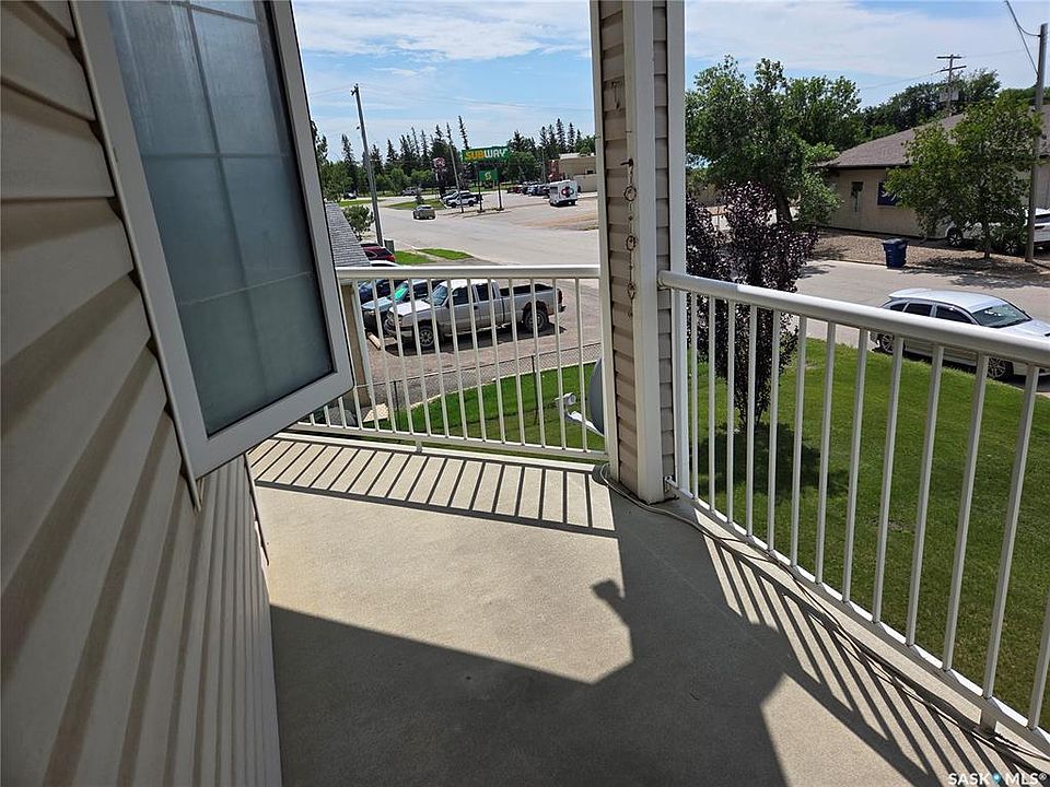 1st image of UNIT 201-806 100A STREET