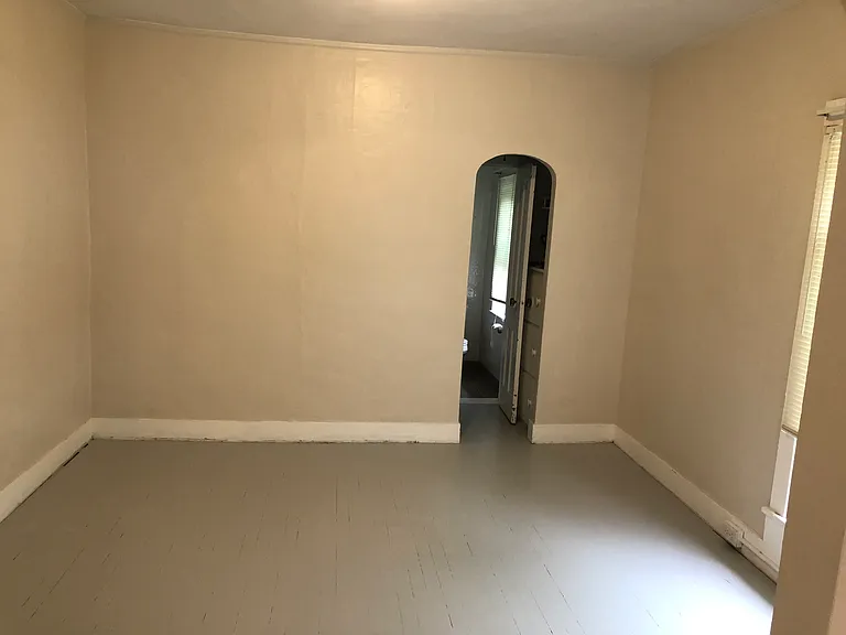 19 Havens Ave #2 — Photo 5