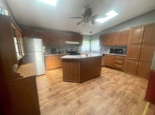 737 Slaydenwood Rd, Vanleer, TN 37181