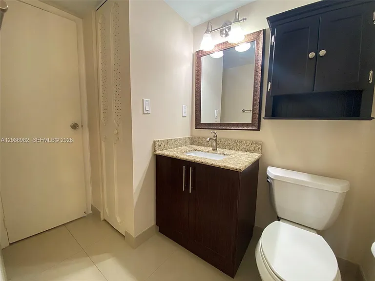 3401 N Country Club Dr #504 — Photo 6