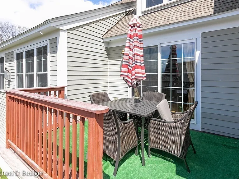 19 Flint Pond Dr — Photo 36