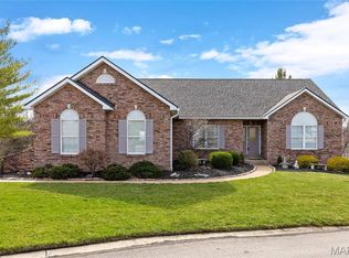 233 Greenburn Dr #10, Saint Charles, MO 63304