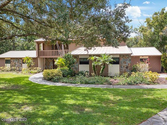 4th image of 4075 Parkway Dr