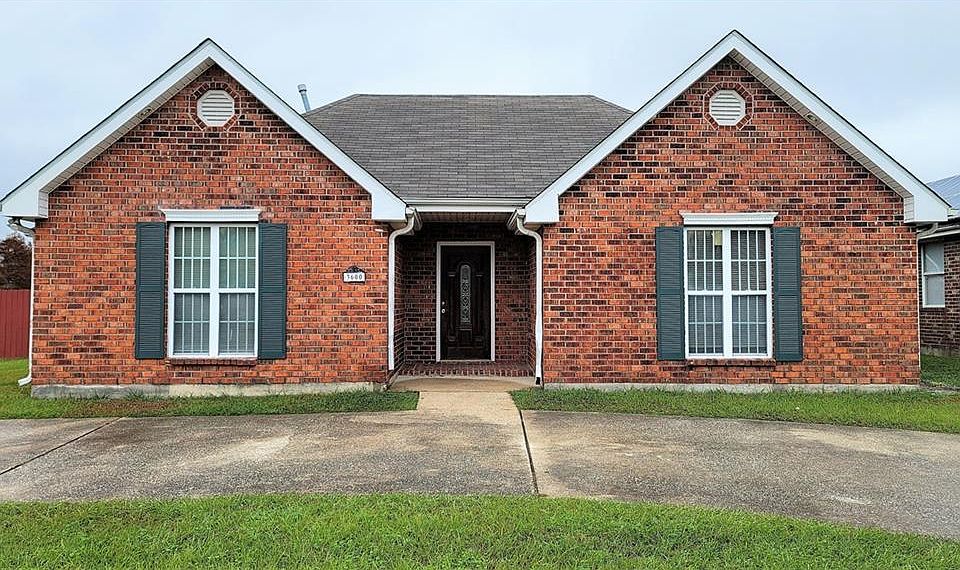 1st image of 3600 Jacob Dr