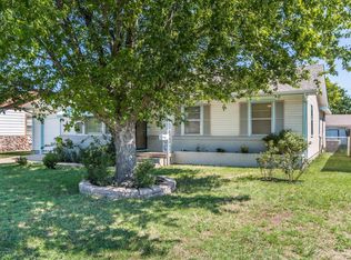 908 E 8th St, Dumas, TX 79029