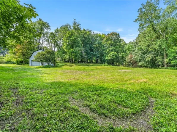 112 Kriebel Ln, Mars, PA 16046