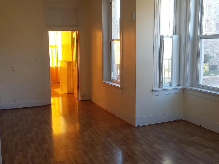 2129 Saint Paul St #2 — Photo 9