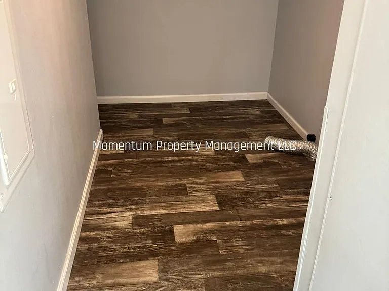 2452 Ayerswood Dr — Photo 7